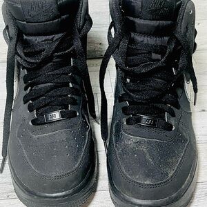 Nike Air Force size 6y